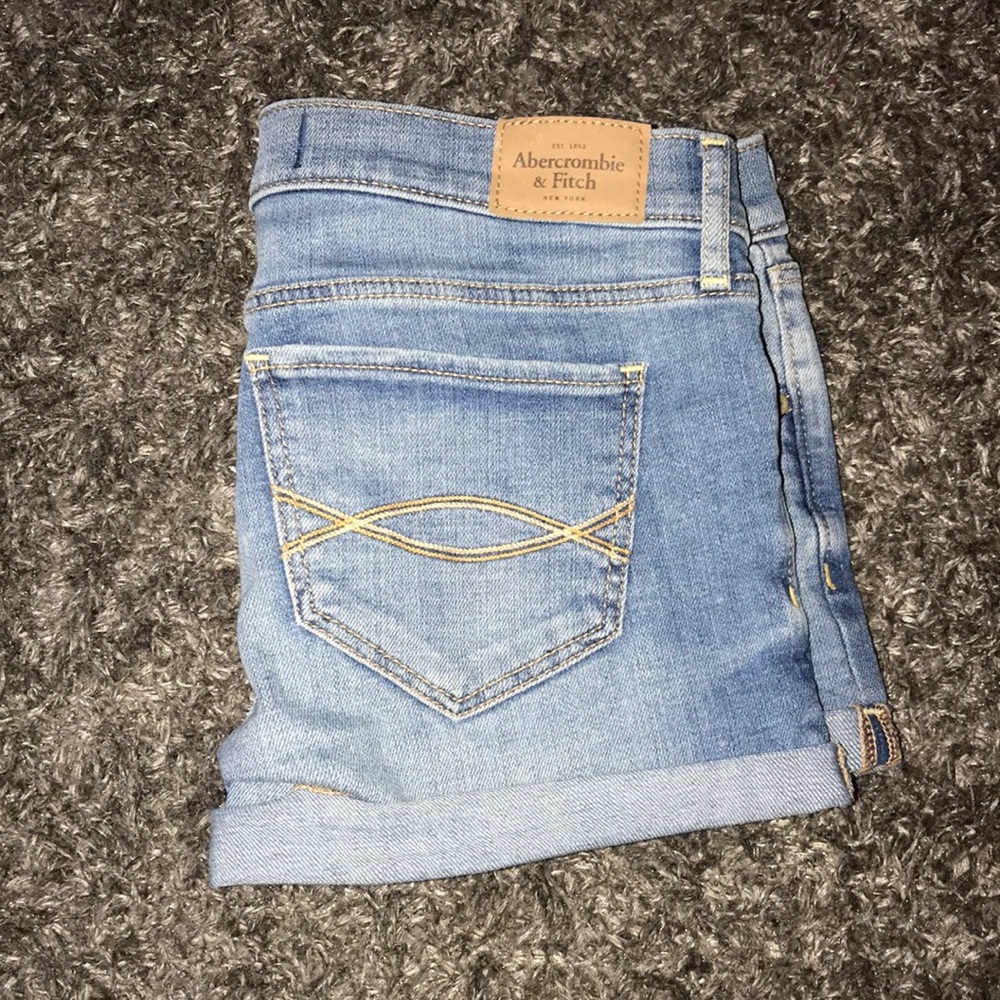 A&F jean shorts - Picture 2 of 5